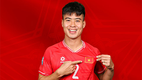 Duy Mạnh được vinh danh giải thưởng cao quý trước trận gặp Lào Duy Mạnh được vinh danh giải thưởng cao quý trước trận gặp Lào