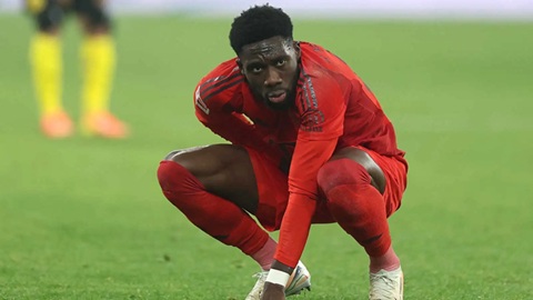 Thảm họa Alphonso Davies và thời cơ của người Nhật Thảm họa Alphonso Davies và thời cơ của người Nhật