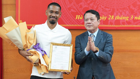 Cao Pendant Quang Vinh nhận quốc tịch, sẵn sàng lên ĐT Việt Nam Cao Pendant Quang Vinh nhận quốc tịch, sẵn sàng lên ĐT Việt Nam