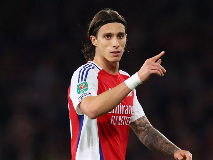 Calafiori tuyên bố sẽ gắn bó với Arsenal