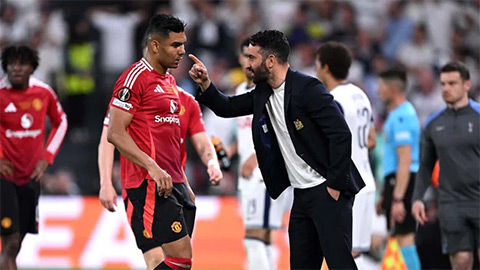 Quyết định gây sốc của Amorim khiến MU mất chức vô địch Europa League Quyết định gây sốc của Amorim khiến MU mất chức vô địch Europa League