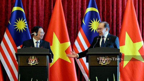 Thủ tướng Malaysia gửi lời 'cảnh báo' tới ĐT Việt Nam Thủ tướng Malaysia gửi lời 'cảnh báo' tới ĐT Việt Nam