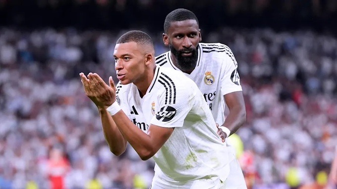 Phong độ rực sáng của Mbappe là điều an ủi duy nhất của Real Madrid mùa này