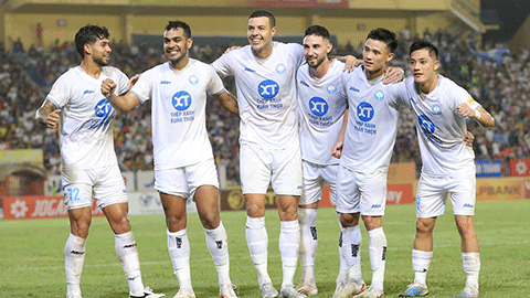 Nam Định chuẩn bị nhận tiền thưởng cực khủng nếu vô địch V.League Nam Định chuẩn bị nhận tiền thưởng cực khủng nếu vô địch V.League