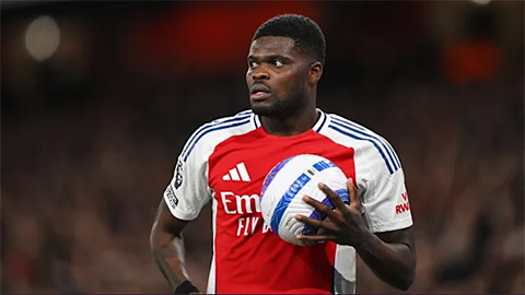 Barca đàm phán chiêu mộ trụ cột của Arsenal Barca đàm phán chiêu mộ trụ cột của Arsenal
