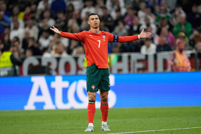 Ronaldo đang phụng sự cho ĐT Bồ Đào Nha ở Nations League