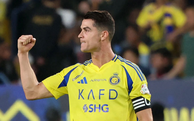 Cristiano Ronaldo trong màu áo Al Nassr
