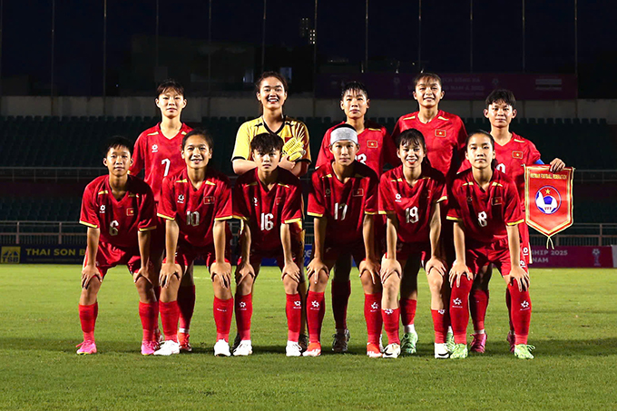 Đội hình xuất phát của U19 nữ Việt Nam. Ảnh: An Tô 