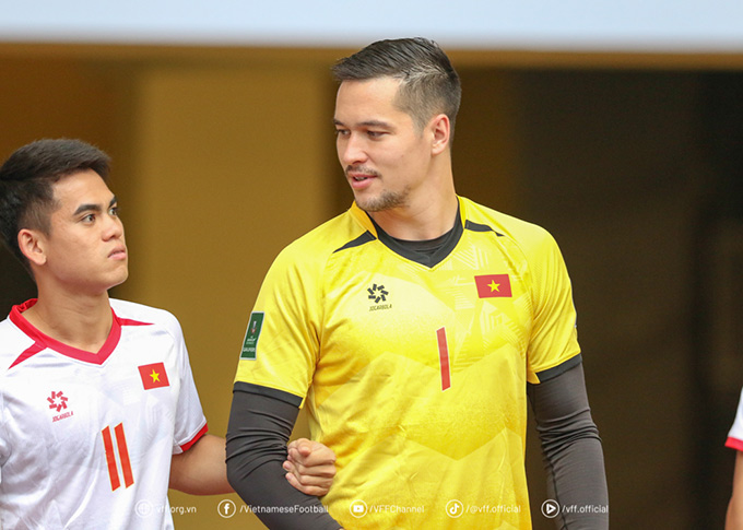 Thủ môn Nguyễn Filip cũng là gương mặt Việt kiều được kỳ vọng thể hiện mình trước Malaysia 
