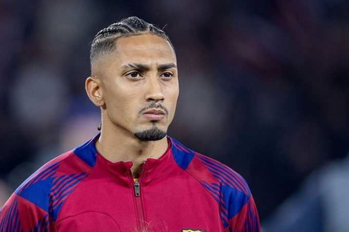 Việc không bán Raphinha khiến Barca mất đi một nguồn thu đáng kể