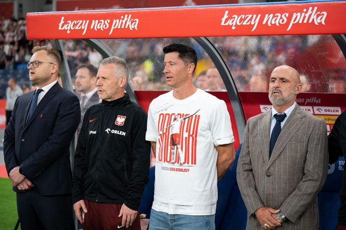 Lewandowski thất vọng với cách hành xử của ban huấn luyện tuyển Ba Lan