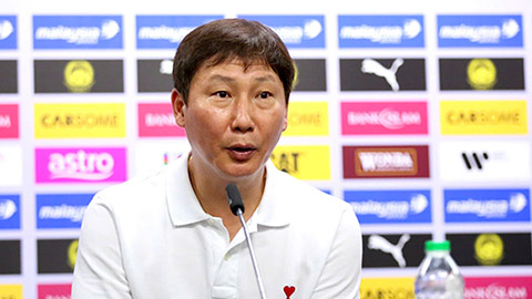 HLV Kim Sang Sik: 'Không nghĩ Việt Nam thua Malaysia tới 0-4' HLV Kim Sang Sik: 'Không nghĩ Việt Nam thua Malaysia tới 0-4'