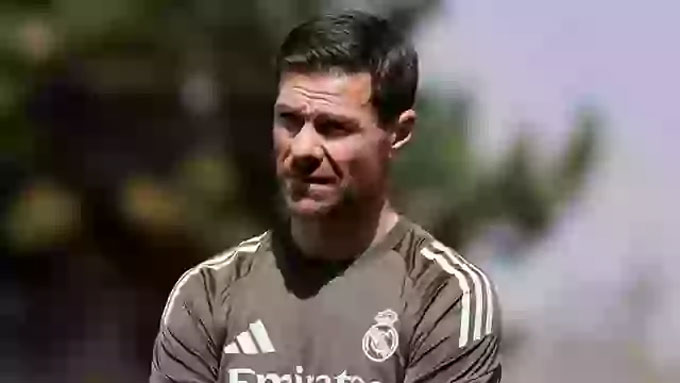 Xabi Alonso có buổi tập đầu tiên cùng học trò tại Real