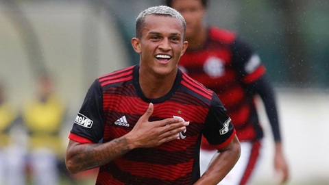 Flamengo trình làng 'viên ngọc thô' được cả châu Âu thèm muốn Flamengo trình làng 'viên ngọc thô' được cả châu Âu thèm muốn