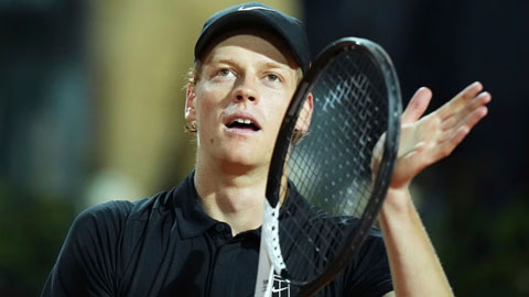 Sinner đau khổ bước vào giải đấu kế tiếp sau thất bại tại Roland Garros Sinner đau khổ bước vào giải đấu kế tiếp sau thất bại tại Roland Garros
