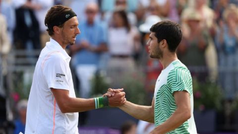 Nhận định tennis Carlos Alcaraz vs Arthur Rinderknech, 21h00 ngày 20/6: Khó cản Vua đất nện Nhận định tennis Carlos Alcaraz vs Arthur Rinderknech, 21h00 ngày 20/6: Khó cản Vua đất nện