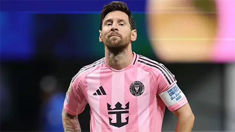 Lionel Messi 'phá vỡ' quy định của FIFA Lionel Messi 'phá vỡ' quy định của FIFA