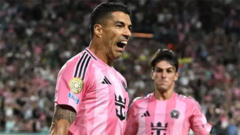 Luis Suarez chiếm spotlight trong sinh nhật của Lionel Messi Luis Suarez chiếm spotlight trong sinh nhật của Lionel Messi