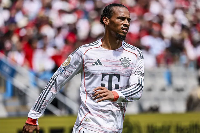 Sane bỏ lỡ tới 3 cơ hội rất rõ ràng