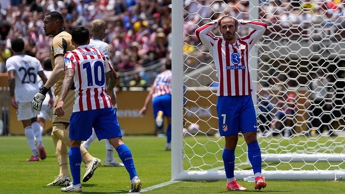 Chiến thắng muộn màng trước Botafogo là không đủ để Atletico đi tiếp.