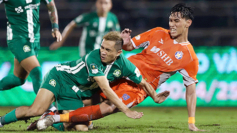 HLV Lê Đức Tuấn: “SHB Đà Nẵng không bao giờ xem trộm Bình Phước tập sút penalty” HLV Lê Đức Tuấn: “SHB Đà Nẵng không bao giờ xem trộm Bình Phước tập sút penalty”