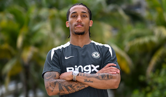 Pedro sẽ giúp tăng cường khả năng tấn công biên cho Chelsea