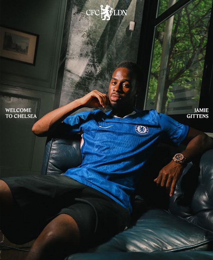 Gittens ký hợp đồng có thời hạn 7 năm với Chelsea