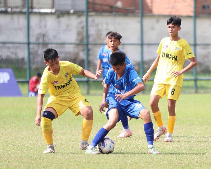 Đà Nẵng (xanh) bất bại sau vòng bảng. Ảnh: DT 