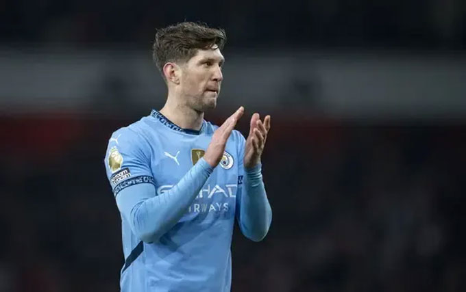 Những cầu thủ như Stones đang đối mặt với tương lai bất định