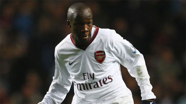 Lassana Diarra chỉ đá cho Arsenal nửa mùa