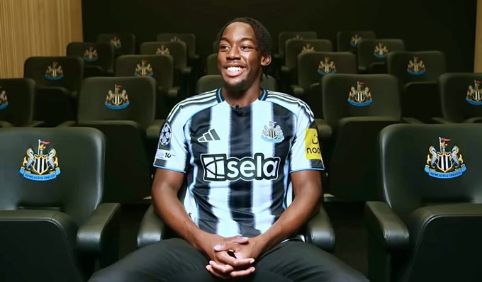 Elanga sẽ giúp hàng công Newcastle thêm phần biến ảo