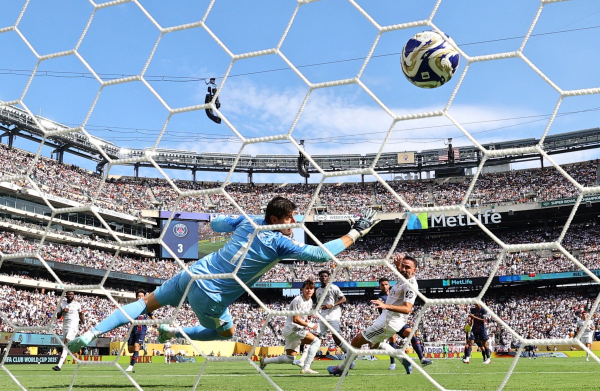 Thất bại với tỷ số 0-4 trước PSG có lẽ là nỗi ô nhục mang tính biểu tượng nhất của Real