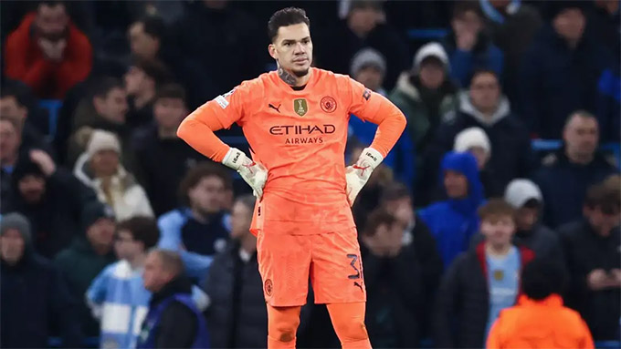 Ederson đi hay ở?