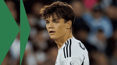 Sao mai vừa hạ cánh xuống Man City tài năng cỡ nào? Sao mai vừa hạ cánh xuống Man City tài năng cỡ nào?