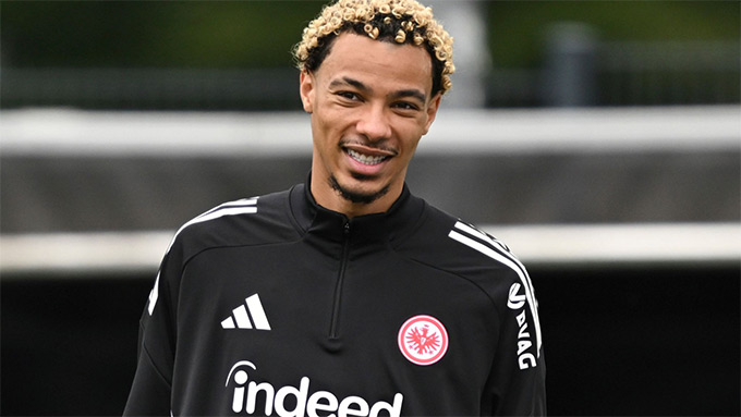 Ekitike sẽ ký hợp đồng 6 năm với Liverpool