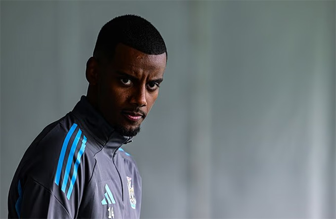 Newcastle đang có thái độ rất cứng rắn với Isak