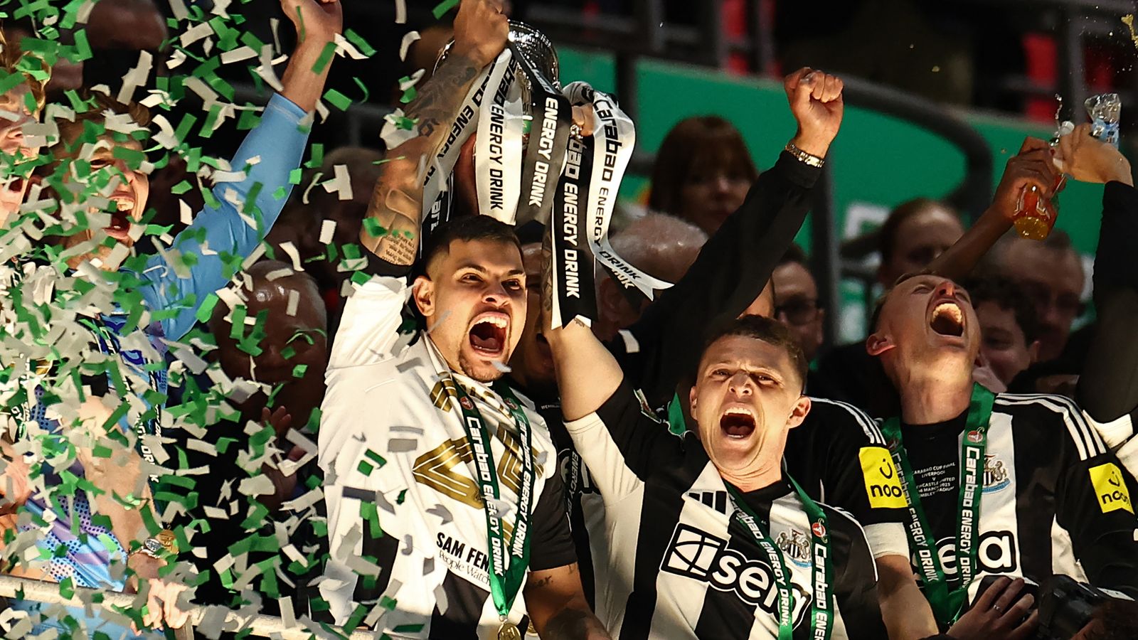 Newcastle 2 lần lọt vào vòng loại Champions League và giành được danh hiệu quốc nội đầu tiên sau 70 năm