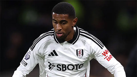 Hàng công chật chội, sao Arsenal phải đến Fulham