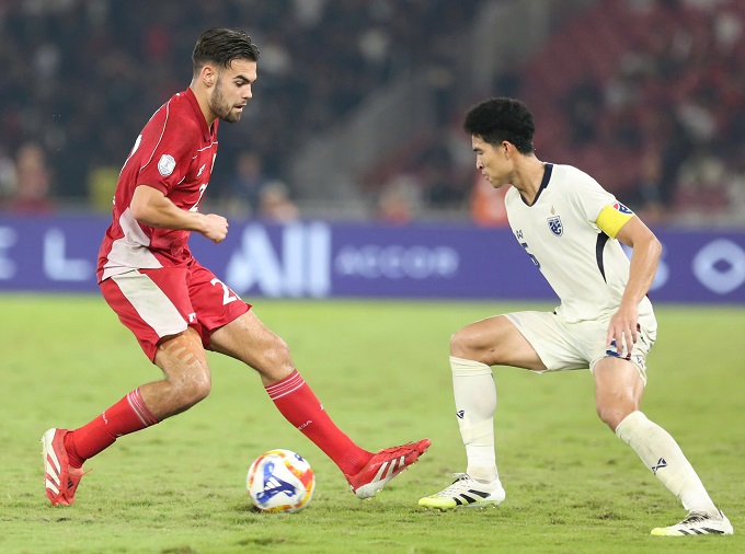 Jens Raven dẫn đầu danh sách Vua phá lưới với 7 bàn. Ảnh: Anh Khoa 