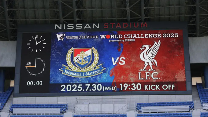 Trận đấu Yokohama Marinos vs Liverpool vẫn diễn ra dù cảnh báo sóng thần