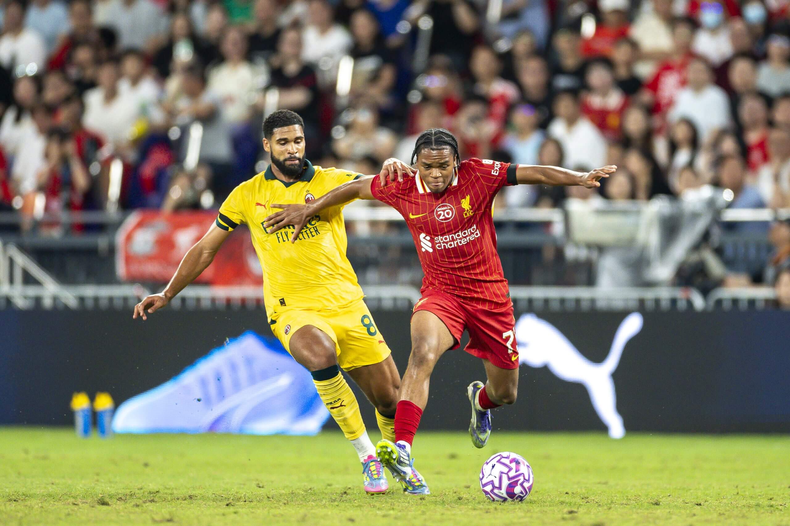 Ngumoha là cầu thủ xuất sắc nhất trong chuyến du đấu châu Á của Liverpool