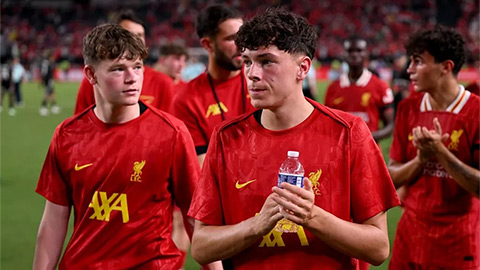 Liverpool cách mạng đội hình, để 3 'sao mai' ra đi