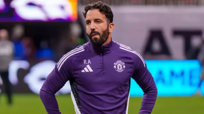 Amorim từ chối đổi một ngôi sao MU lấy Baleba