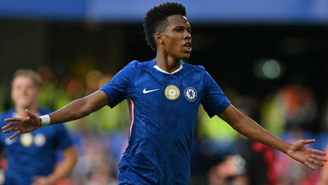 Estevao ra mắt chói sáng, hứa hẹn trở thành 'hoàng tử mới' của Chelsea