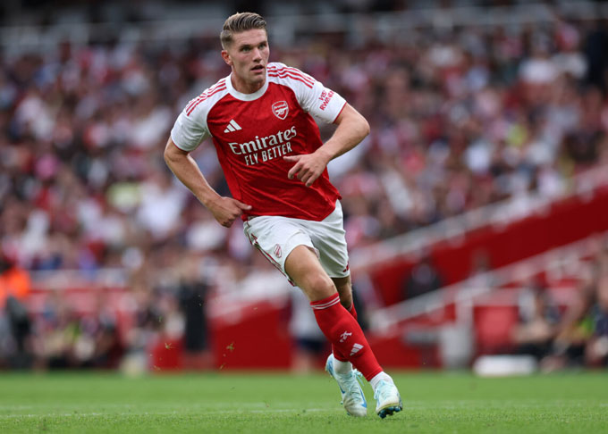 Gyokeres là mẫu số 9 cao to, chạy chỗ thông minh và săn bàn cực giỏi