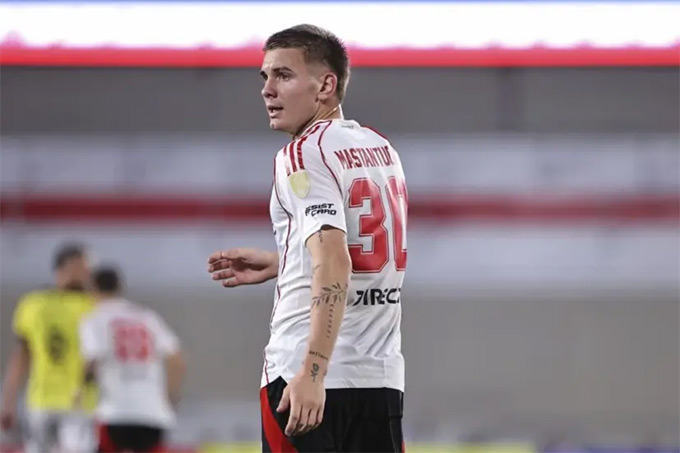 Franco Mastantuono sẽ ra mắt NHM Real Madrid vào hôm nay (14/8)