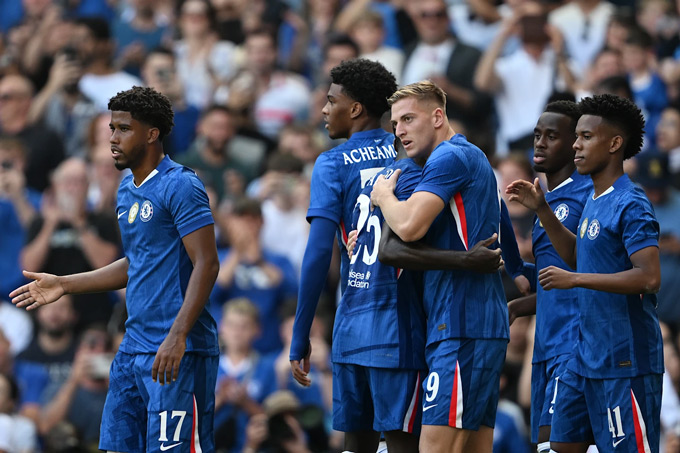 Chelsea thưởng lớn cho các cầu thủ