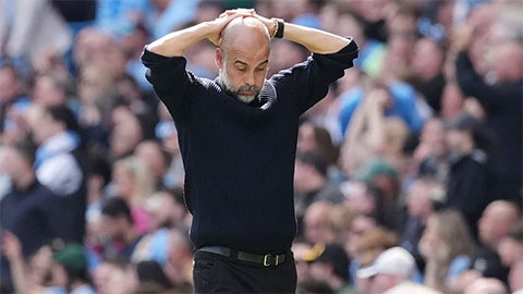 Man City và Pep đang đi trong mây mù