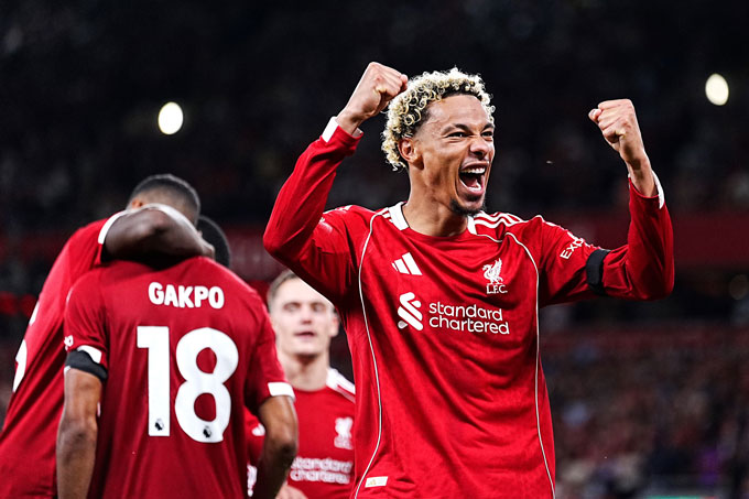 Tân binh Ekitike đóng góp 1 bàn thắng và 1 kiến tạo