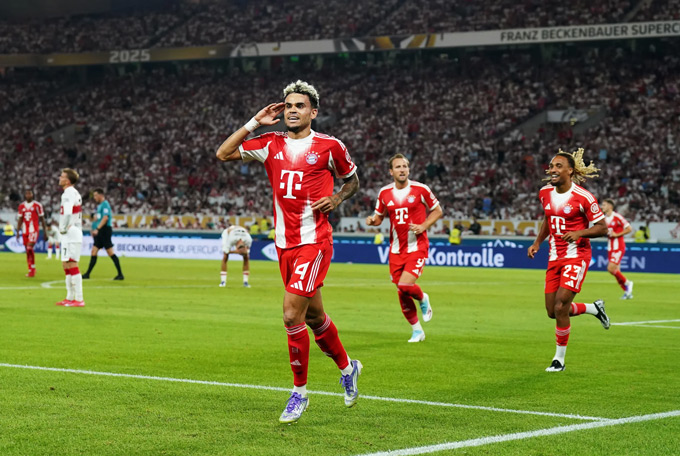 Diaz tỏa sáng với 1 bàn